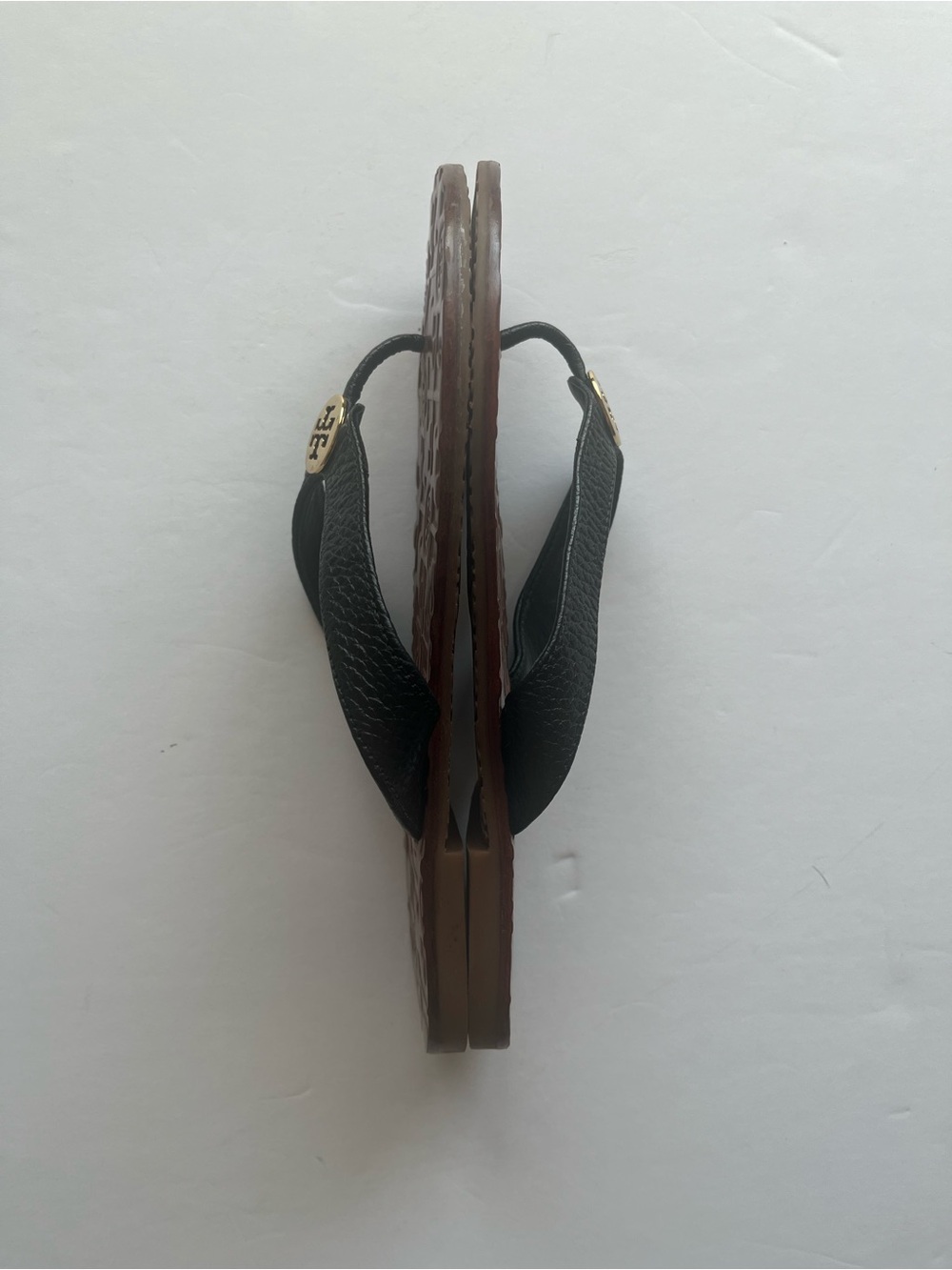 Tori Burch Thora Black Pebbled Leather Thong Sandals Size 6M - Picture 7 of 8